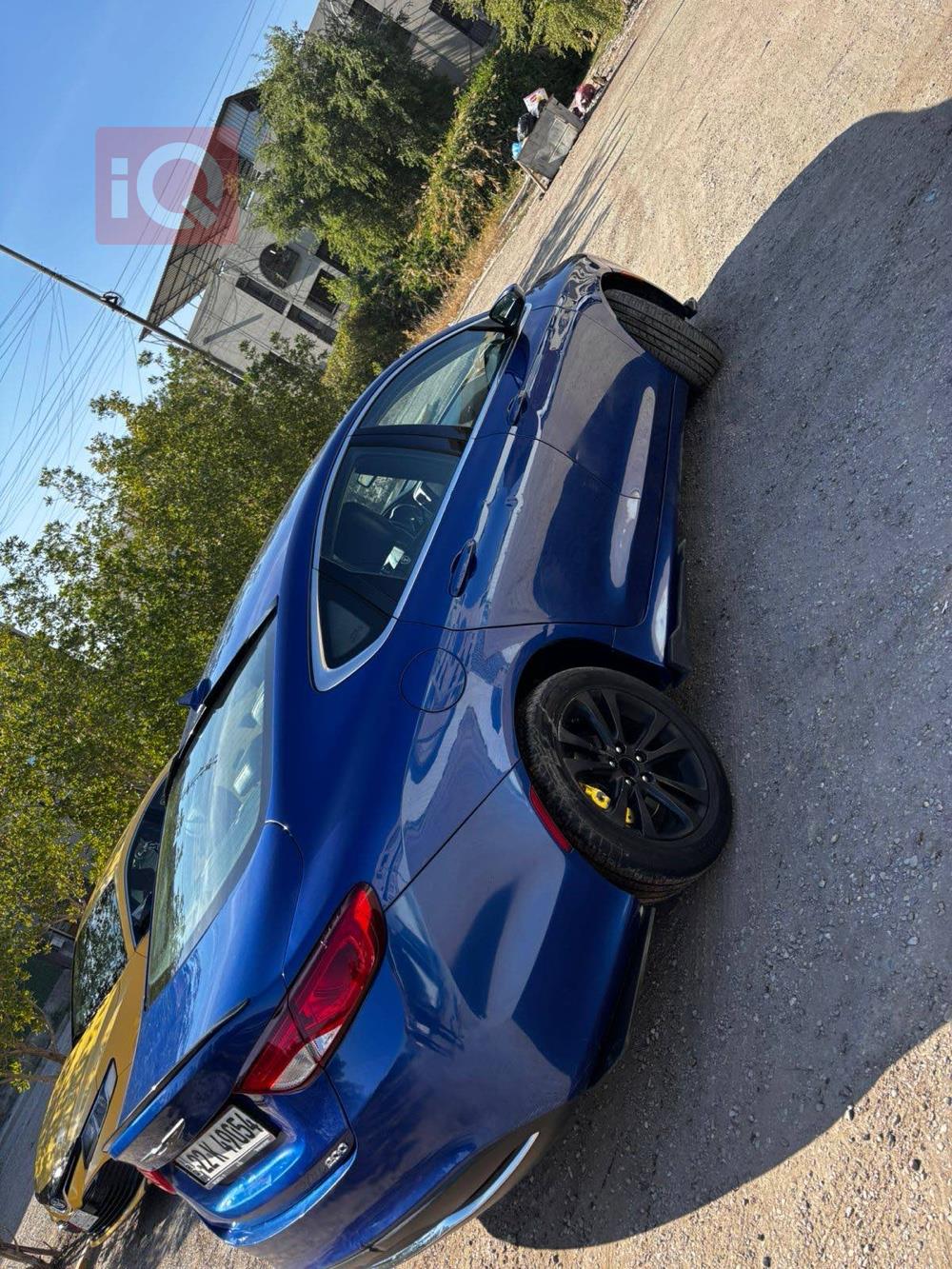 Chrysler 200